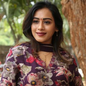 Preeti Sunder Elegant Floral Purple Outfit with Traditional Jewelry