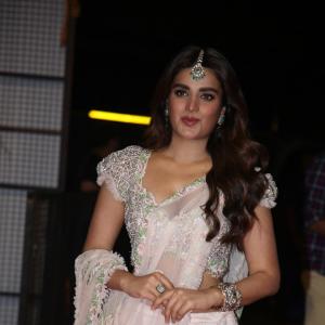 Nidhi Agerwal's Elegant Look in a Light Pink Lehenga Choli