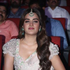 Nidhi Agerwal's Elegant Look in a Light Pink Lehenga Choli