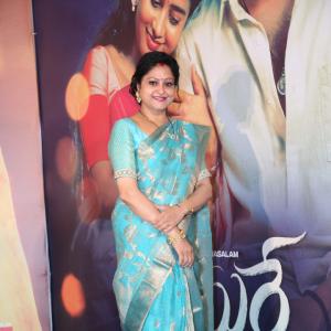 South Indian Actress Raasi Dazzles in Traditional Turquoise Saree Look