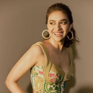 Keerthy Suresh Stunning in Colorful Geometric Outfit – Vibrant Style & Joyful Smile