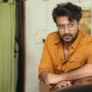 Satyadev’s Latest Stunning Photos – The Charismatic Telugu Star