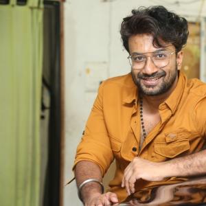 Satyadev’s Latest Stunning Photos – The Charismatic Telugu Star