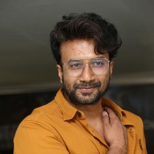 Satyadev’s Latest Stunning Photos – The Charismatic Telugu Star