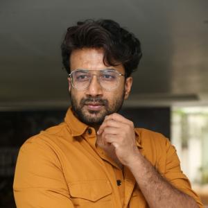 Satyadev’s Latest Stunning Photos – The Charismatic Telugu Star