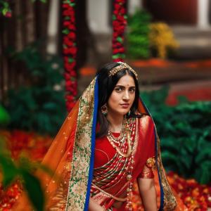 Niharika Konidela in Traditional Saree: A Regal South Indian Beauty