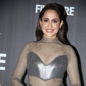 Pragya Jaiswal Shines in Silver Glam at Filmfare Glamour & Style Awards South 2025