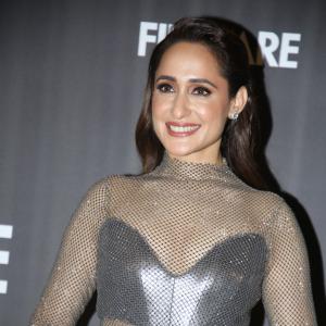 Pragya Jaiswal Shines in Silver Glam at Filmfare Glamour & Style Awards South 2025