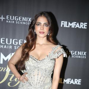 Malavika Stuns in Silver Gown at Filmfare Awards – Elegant Fashion Moment