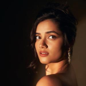 Bhagyasree Borse Stunning in Shimmering Green Outfit - Elegant and Stylish Pose