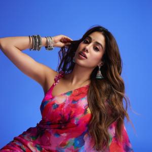 Janhvi Kapoor Ethnic Look in Floral Saree Photos