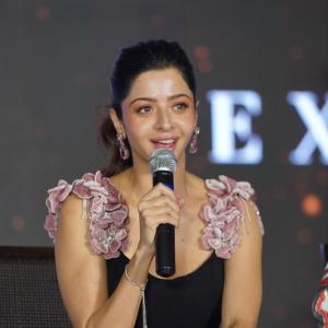 Celebrities at SIIMA Awards 2025: Glamour, Style, and South Indian Cinema Celebrated