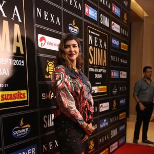 Manchu Lakshmi Graces NEXA SIIMA 2025 Red Carpet in Stunning Outfit