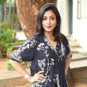 Stylish Floral Kurti Look with Elegant Jewelry for a Chic and Confident Vibe