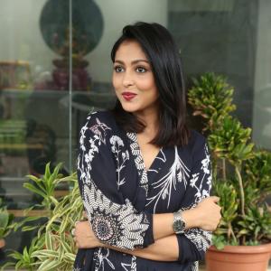 Stylish Floral Kurti Look with Elegant Jewelry for a Chic and Confident Vibe