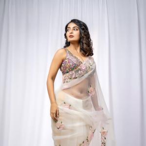Ananya Nagalla's Elegant Floral Saree Look – A Stylish Fashion Statement