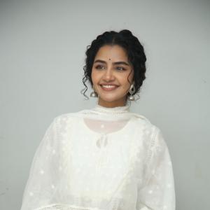 Anupama Parameswaran in Elegant White Ethnic Outfit | Latest Photoshoot