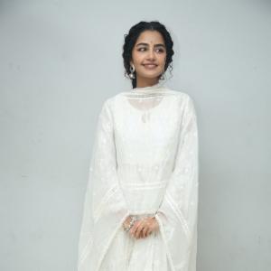 Anupama Parameswaran in Elegant White Ethnic Outfit | Latest Photoshoot