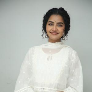 Anupama Parameswaran in Elegant White Ethnic Outfit | Latest Photoshoot