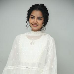 Anupama Parameswaran in Elegant White Ethnic Outfit | Latest Photoshoot