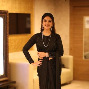 Sridevi Vijaykumar Looks Elegant in Black Saree with Silver Jewelry