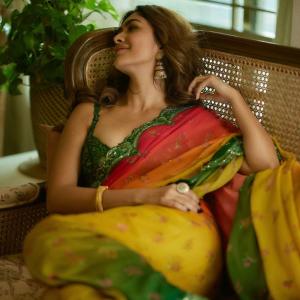 Mrunal Thakur Stunning in Traditional Saree - Elegant and Graceful Look