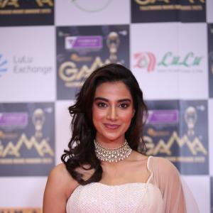Minakshi Choudary at GAMA Telugu Movie Awards: Stunning Look in Elegant Saree