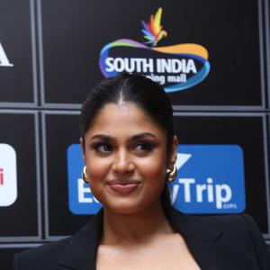 Faria Abdulla Stuns at NEXA SIMA 2025 Event in Dubai