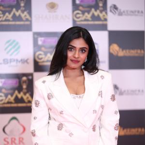 Nayan Sarika Shines in Elegant White Embellished Pantsuit on the Red Carpet