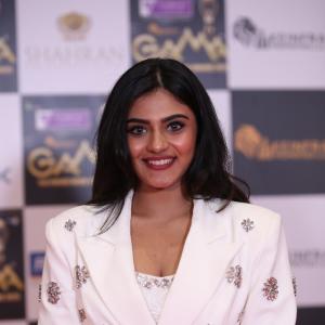 Nayan Sarika Shines in Elegant White Embellished Pantsuit on the Red Carpet