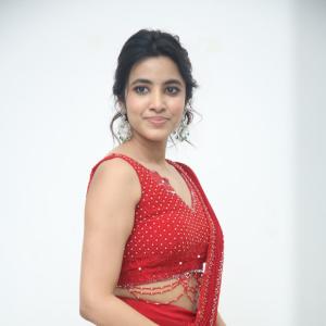 Shivani Nagaram Stuns in Elegant Red Saree with Modern Blouse Design