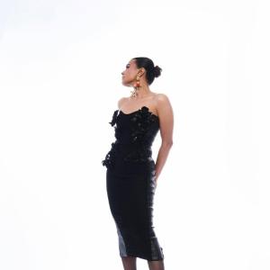 Hebbah Patel Stuns in Elegant Black Strapless Gown