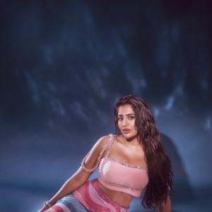 Rashi Singh Dazzles in Pastel Glam Crop Top and Shimmer Skirt