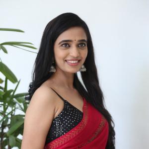 Trupthi Ravindra Looks Gorgeous in Red Saree with Black Blouse