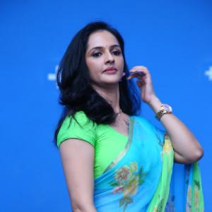 Jyoti Poorvaj Looks Stunning in Blue and Green Floral Saree