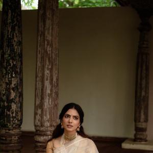 Malavika Mohanan Radiates Elegance in Traditional Saree Look