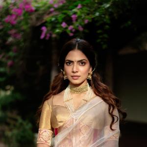 Malavika Mohanan Radiates Elegance in Traditional Saree Look