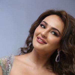 Seerat Kapoor Dazzles in Mint Green and Silver Saree
