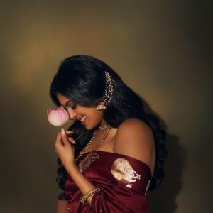 Faria Abdullah Shines in Elegant Maroon Saree with Traditional Jewelry