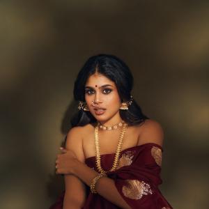 Faria Abdullah Shines in Elegant Maroon Saree with Traditional Jewelry