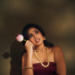 Faria Abdullah Shines in Elegant Maroon Saree with Traditional Jewelry