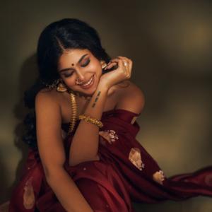 Faria Abdullah Shines in Elegant Maroon Saree with Traditional Jewelry