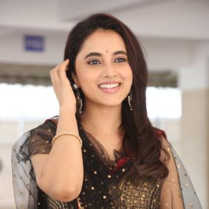 Priyanka Arul Mohan in Black and Gold Traditional Outfit | Elegant Look