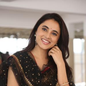 Priyanka Arul Mohan in Black and Gold Traditional Outfit | Elegant Look