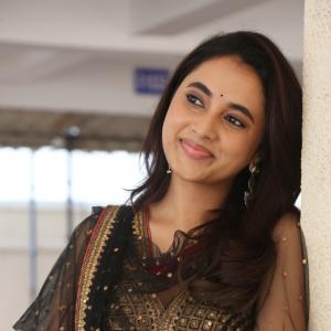 Priyanka Arul Mohan in Black and Gold Traditional Outfit | Elegant Look