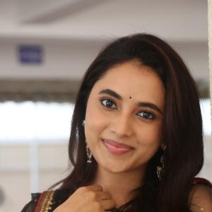 Priyanka Arul Mohan in Black and Gold Traditional Outfit | Elegant Look