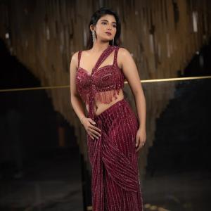 Pragya Nagra Shines in Glamorous Maroon Saree Gown