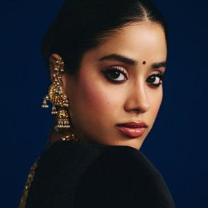 Janhvi Kapoor Radiates Royal Elegance in Blue Saree and Traditional Jewelry