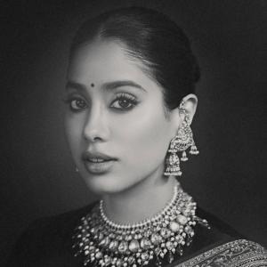 Janhvi Kapoor Radiates Royal Elegance in Blue Saree and Traditional Jewelry