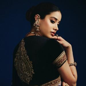 Janhvi Kapoor Radiates Royal Elegance in Blue Saree and Traditional Jewelry